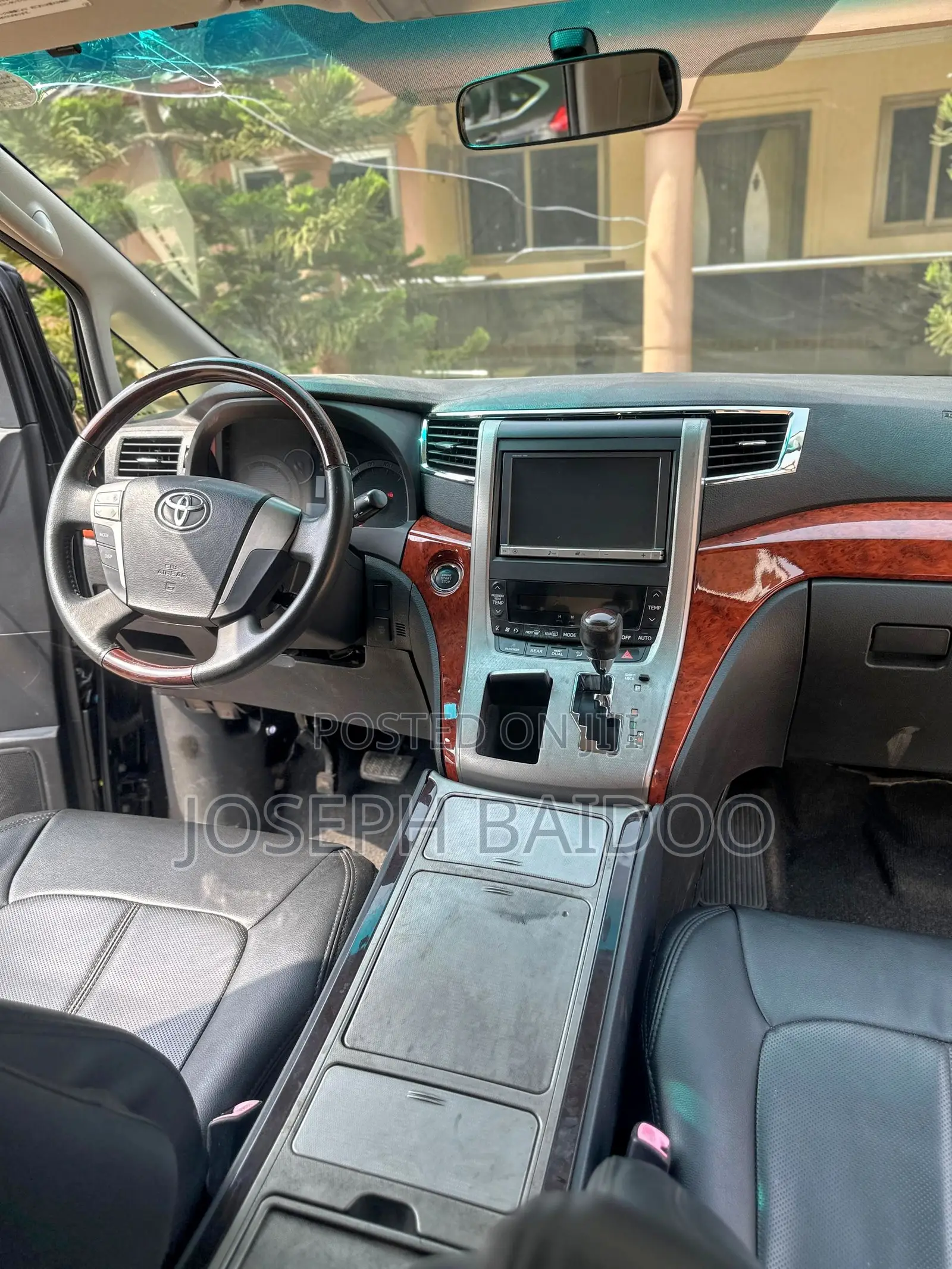 Toyota Vellfire 2013 Black