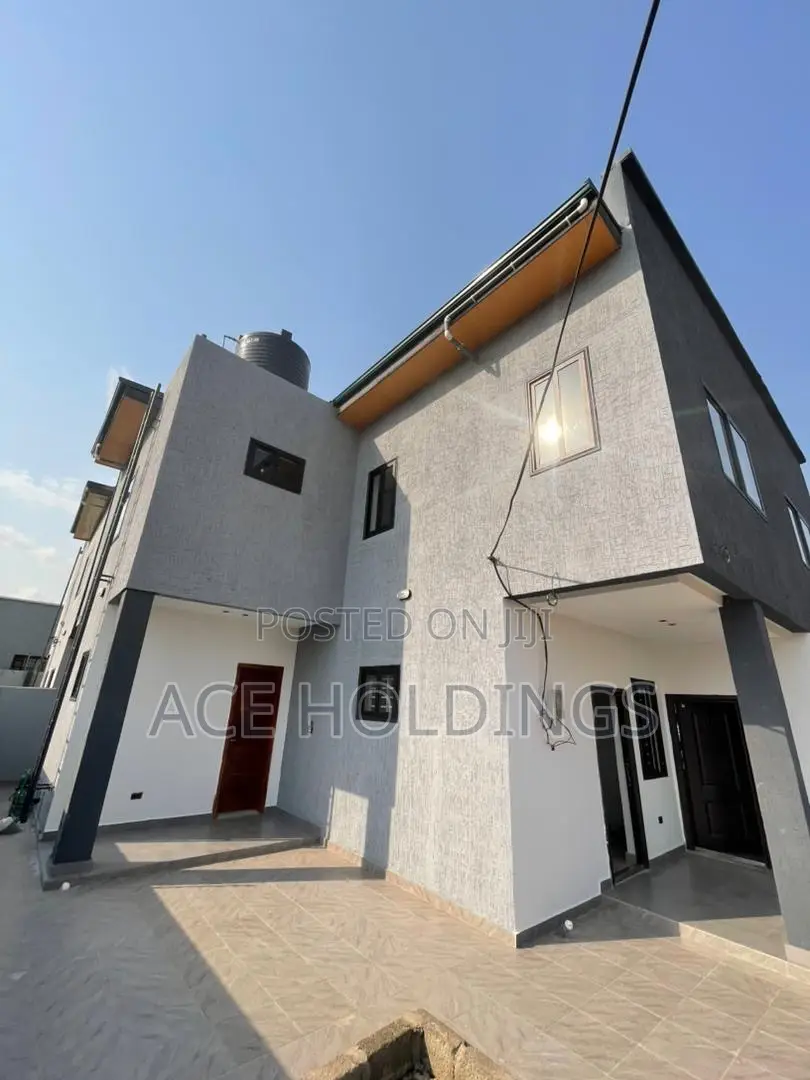 4bdrm Mansion in Ayi Mensah, Ga East Municipal for sale