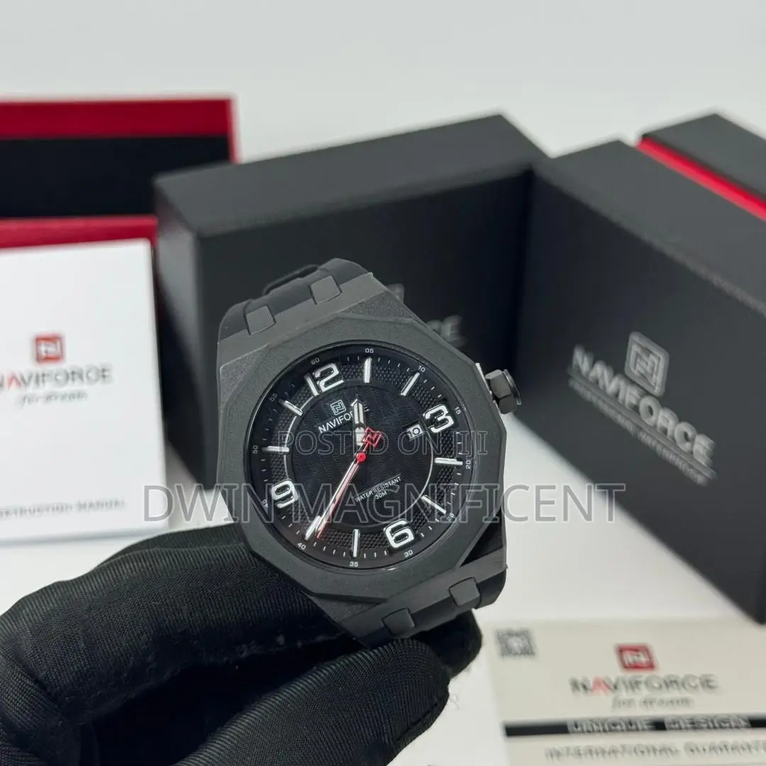 Naviforce Nf8079 Men's Analog Quartz Watch