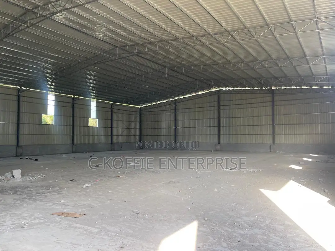 10,000 SQM Warehouse $3 Per SQM Rent at Tema