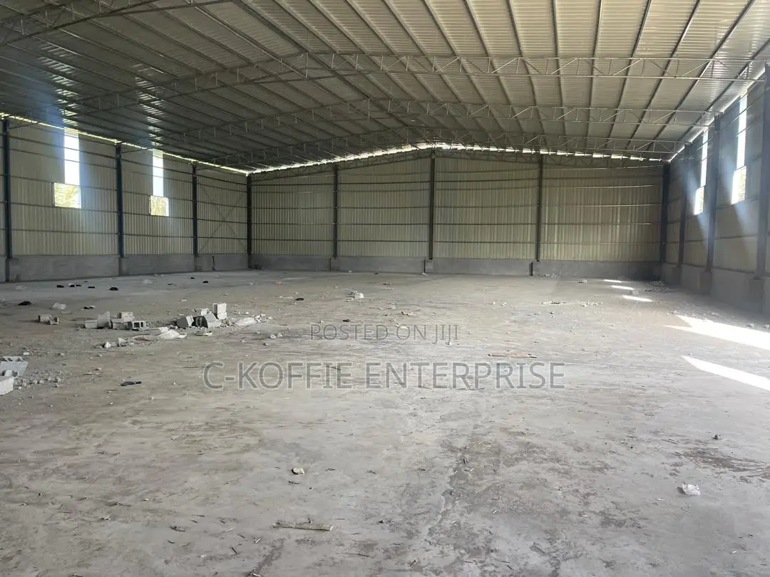 10,000 SQM Warehouse $3 Per SQM Rent at Tema
