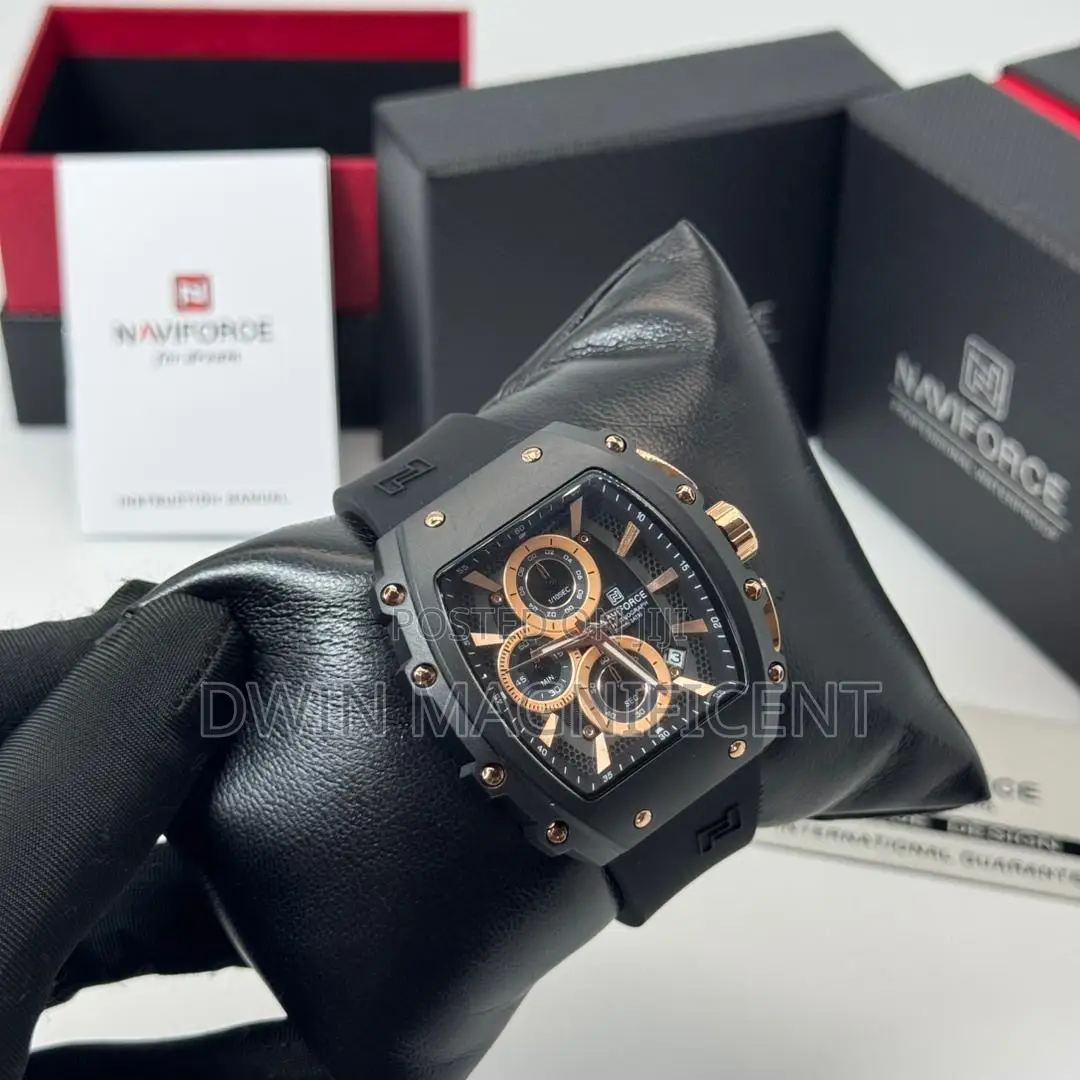 Naviforce Nf8070 Men's Analog Sports Chronograph Watch