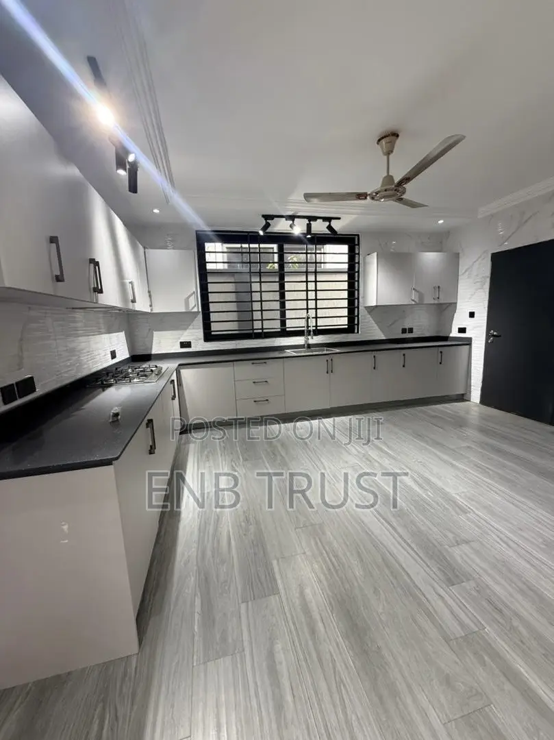 3bdrm Duplex in Tse Addo, Estates for rent