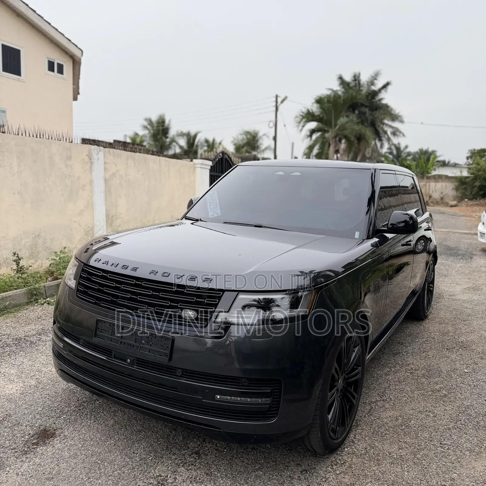 Land Rover Range Rover Vogue 2024 Black