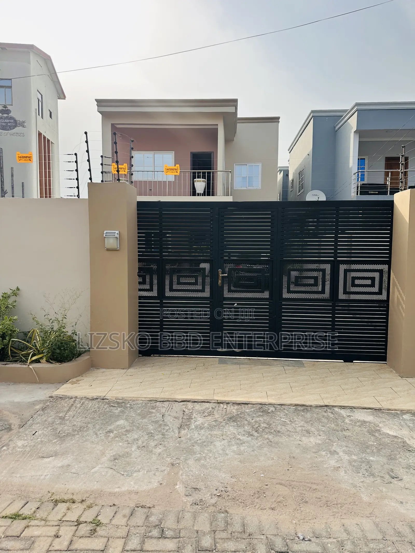 Furnished 4bdrm House in North Legon for sale