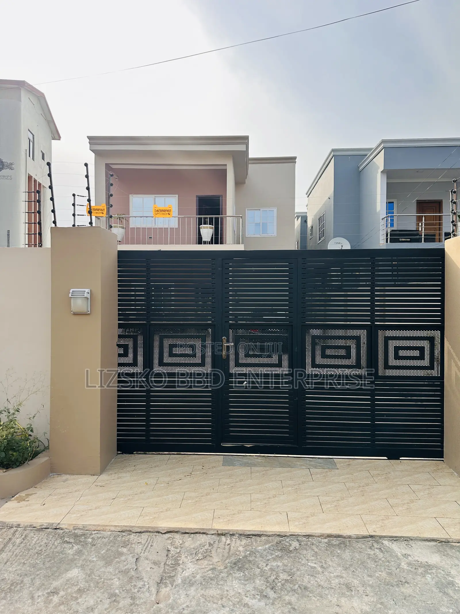 Furnished 4bdrm House in North Legon for sale