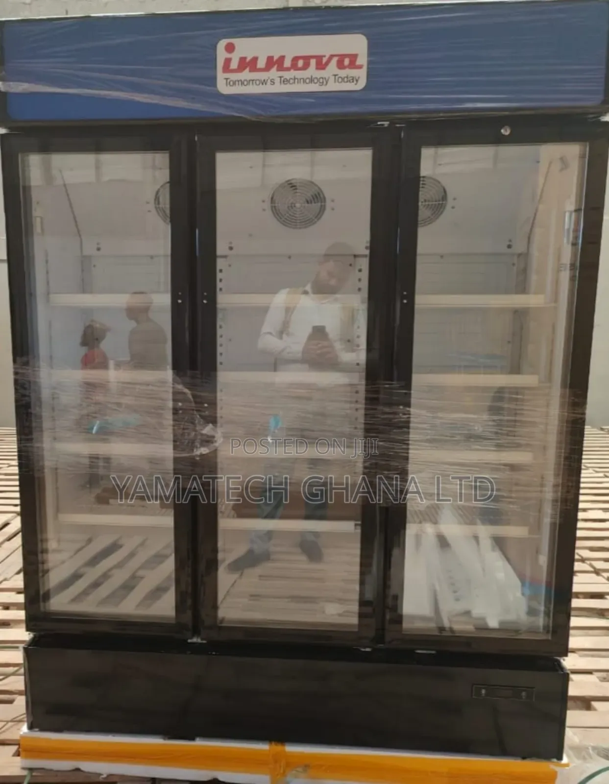 Very Large Capacity 3 in 1 Original Innova 1065litres Display Fridge