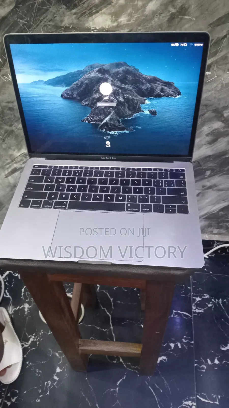 New Laptop Apple MacBook 2017 8GB Intel Core I5 SSD 256GB