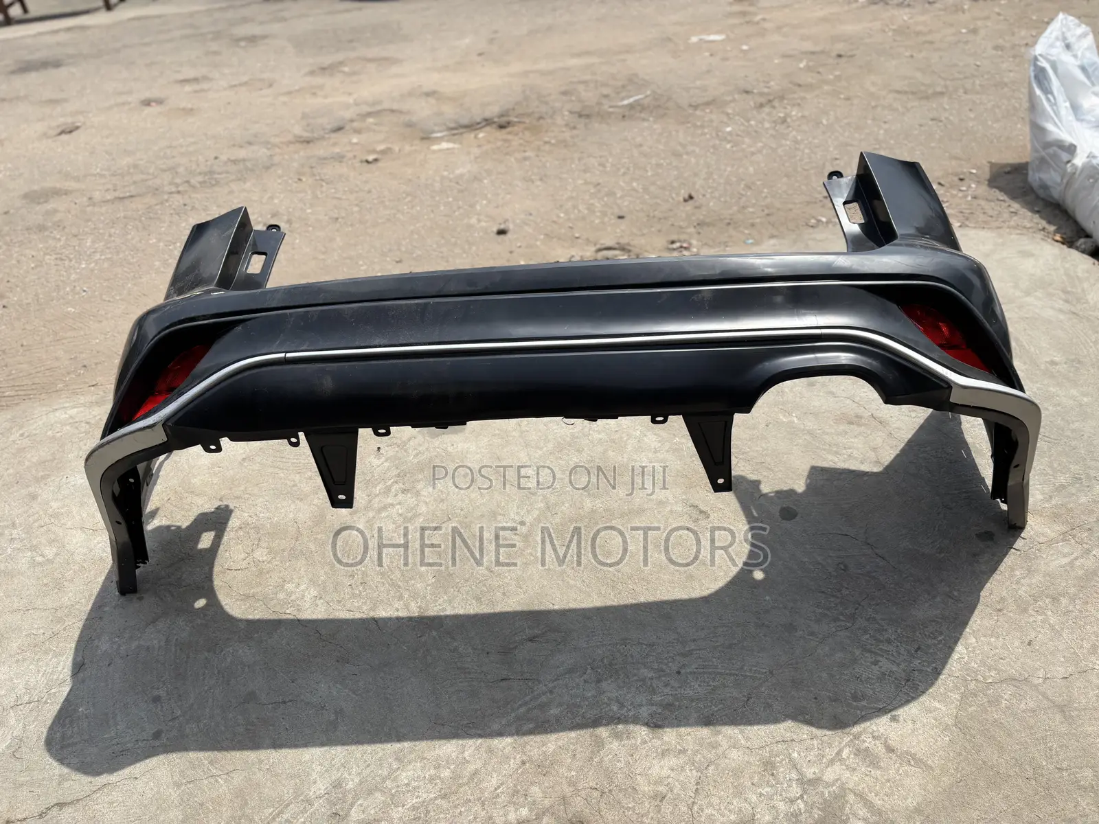 Toyota Highlander 2020-2023 Back Bumper Complete Available