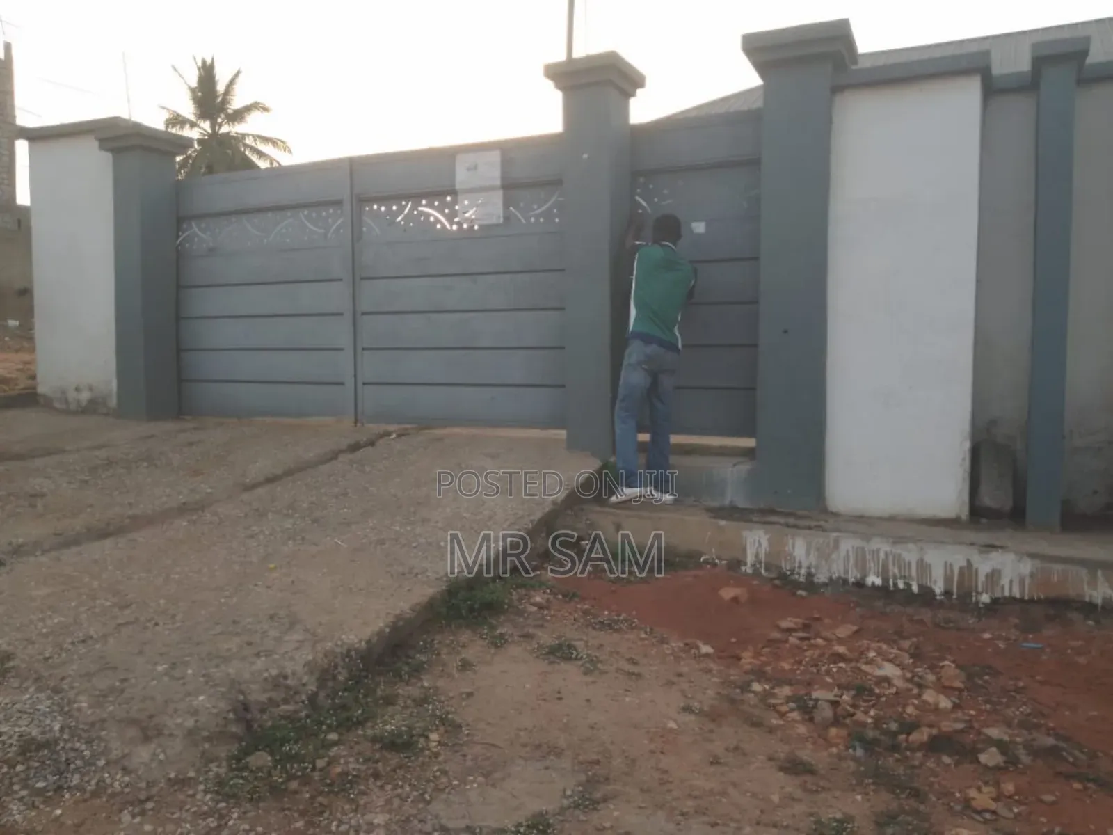 4bdrm House in Sam Properties, West Hills Mall Area for rent