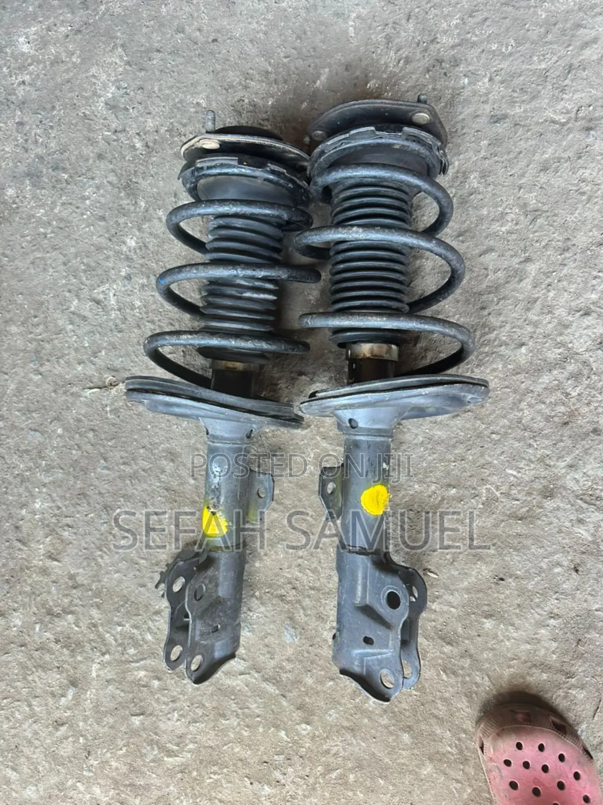 Camry Spider 2014 Front Shock Absorbers