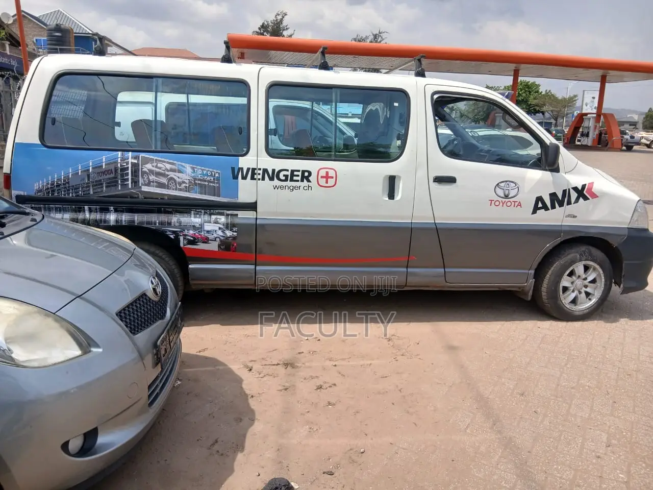 Toyota HiAce 2008 Silver
