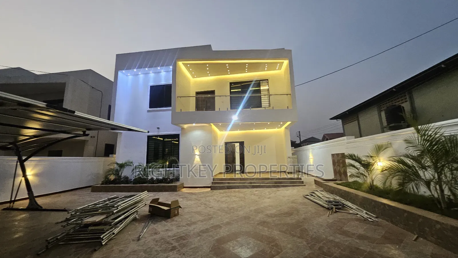 5bdrm Duplex in Rightkey, Kumasi Metropolitan for sale