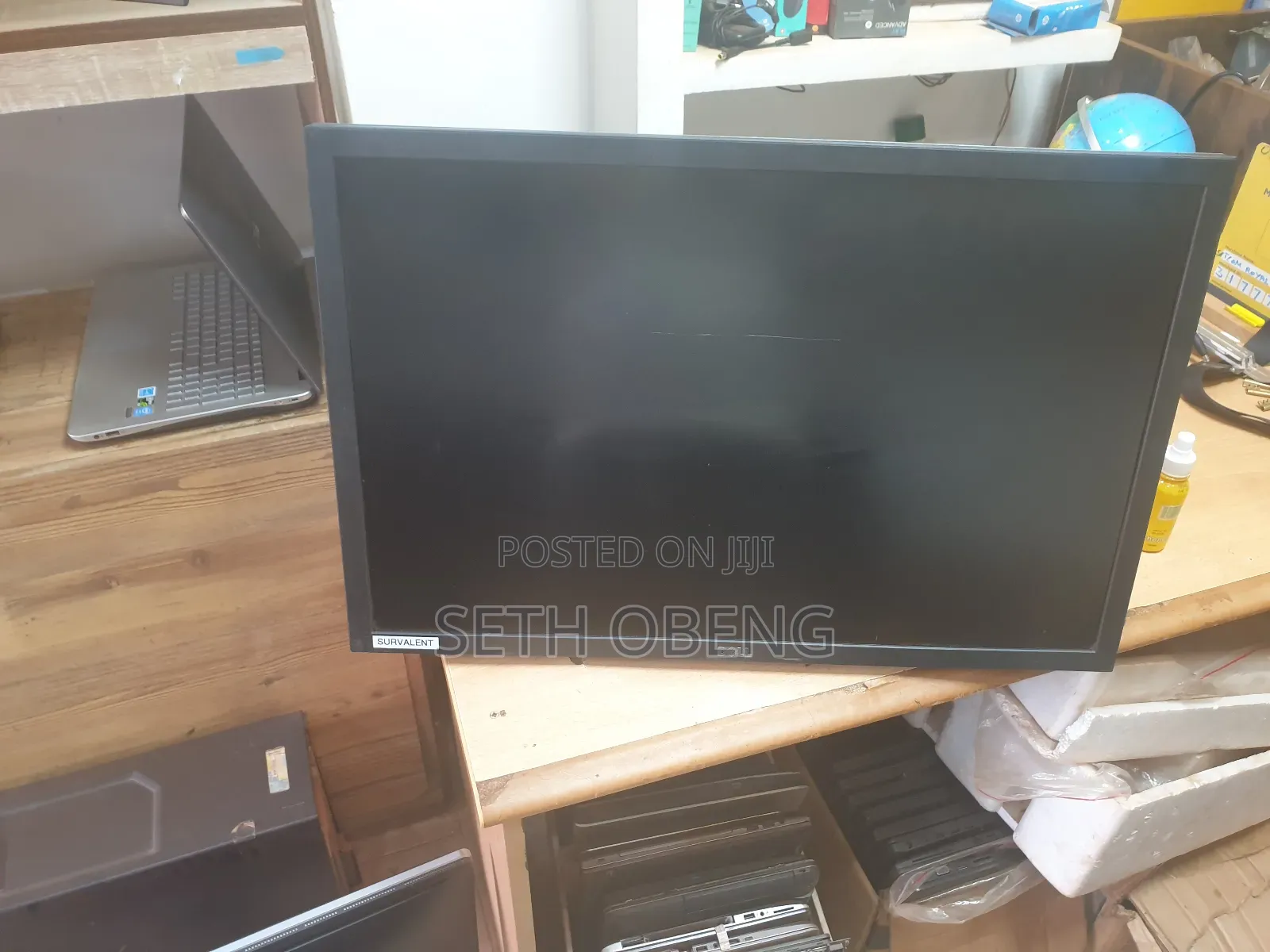 Dell Ultrasharp 30 Monitor With Premiercolor:Up3017