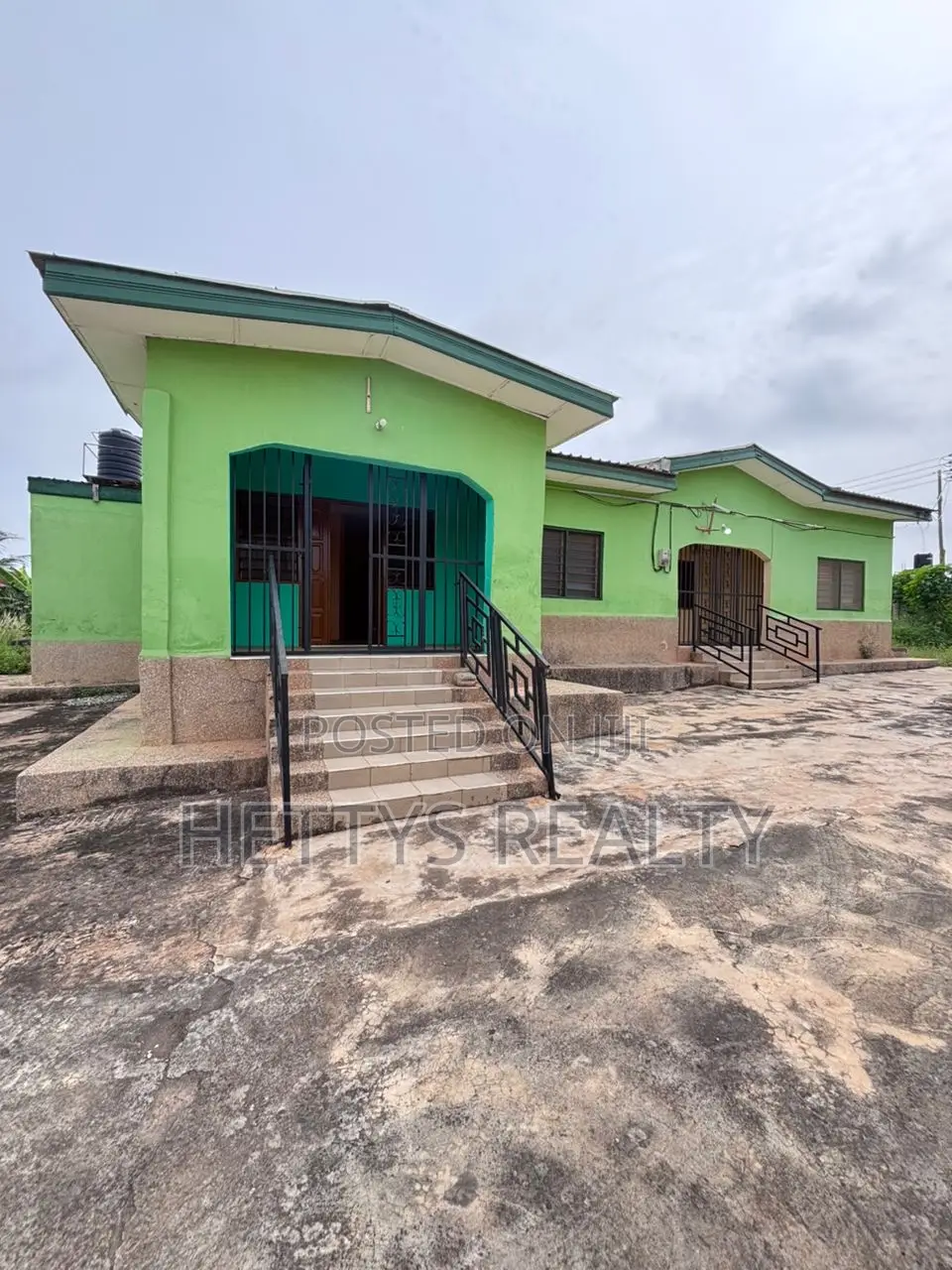 2bdrm House in Oyarifa for rent
