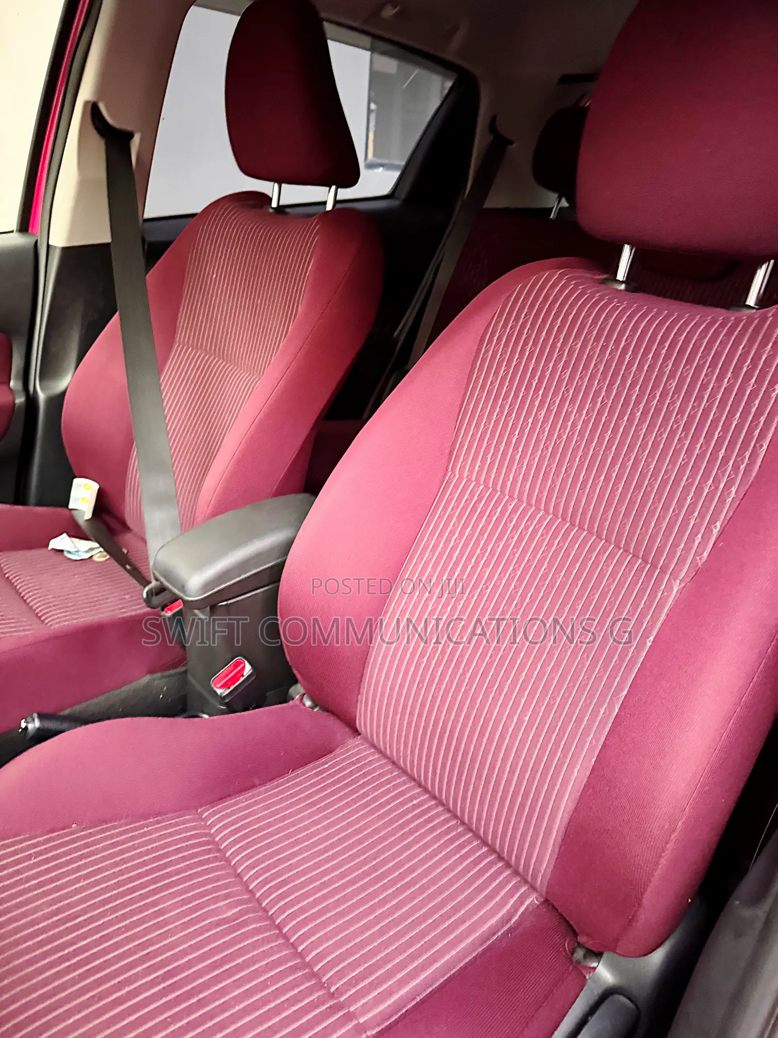 Toyota Vitz 1.3 FWD 5dr 2015 Pink