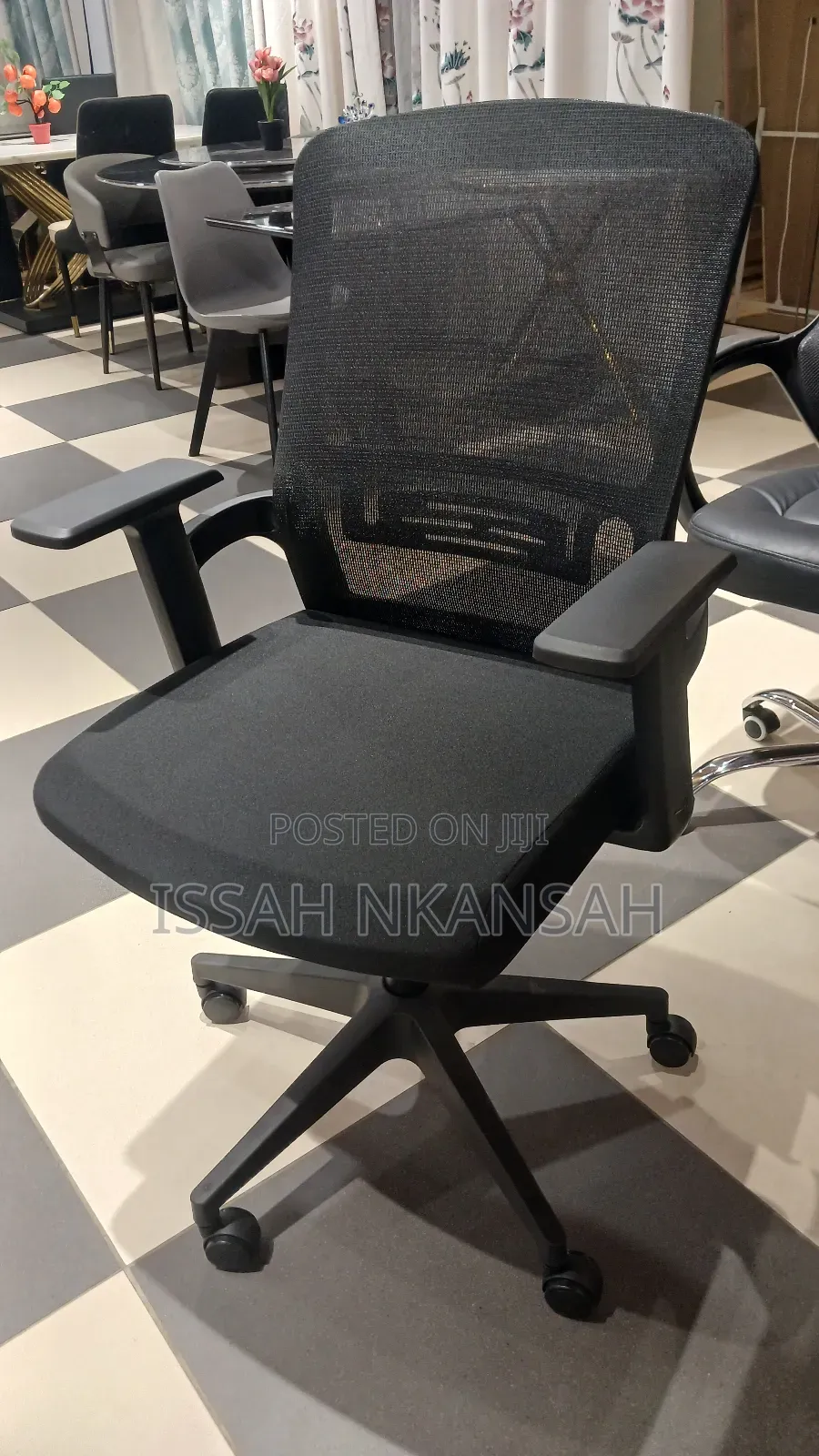 Swevil Chair Boss Chair