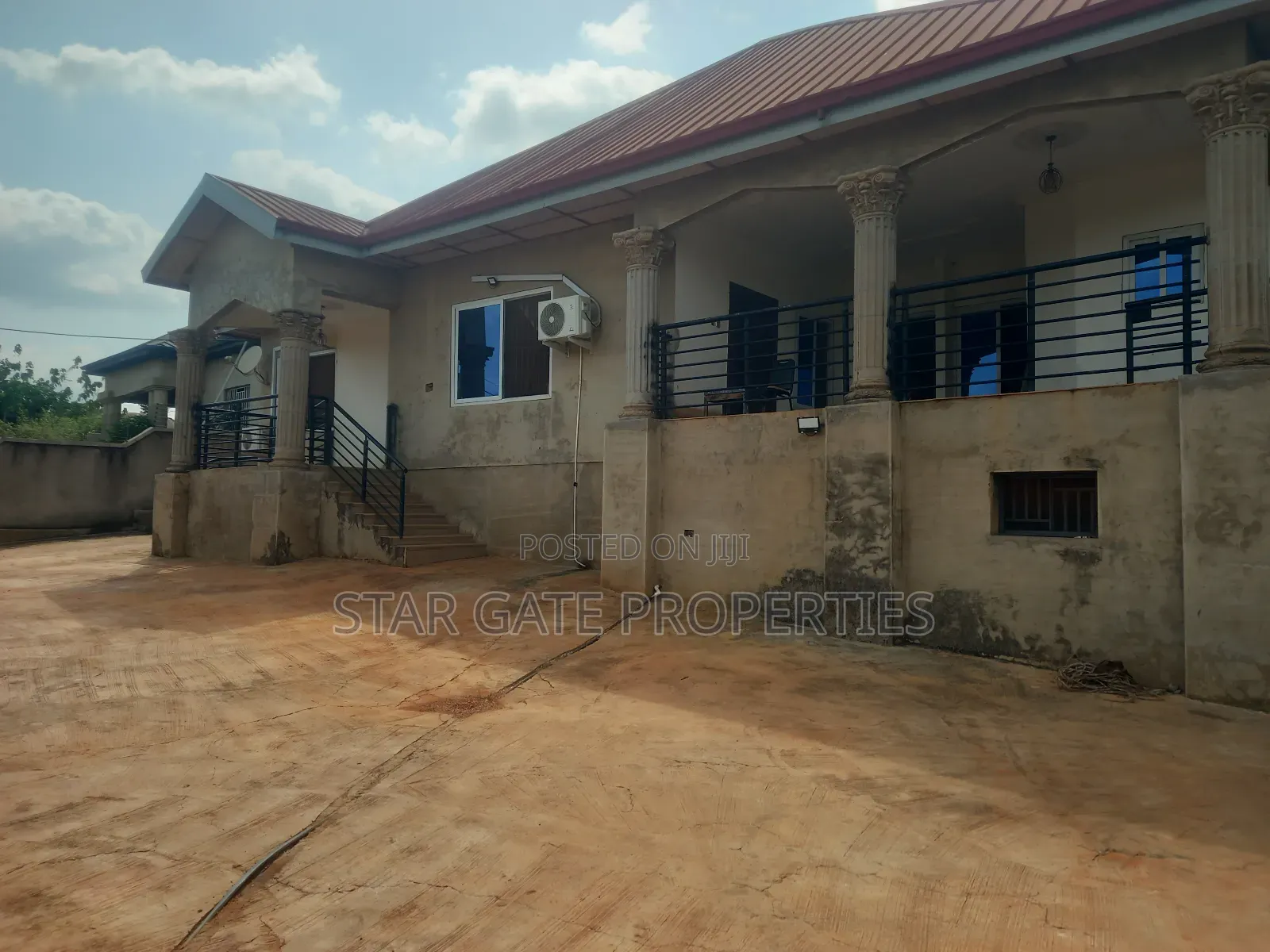 4bdrm House in Kwanwoma, Kumasi Metropolitan for sale