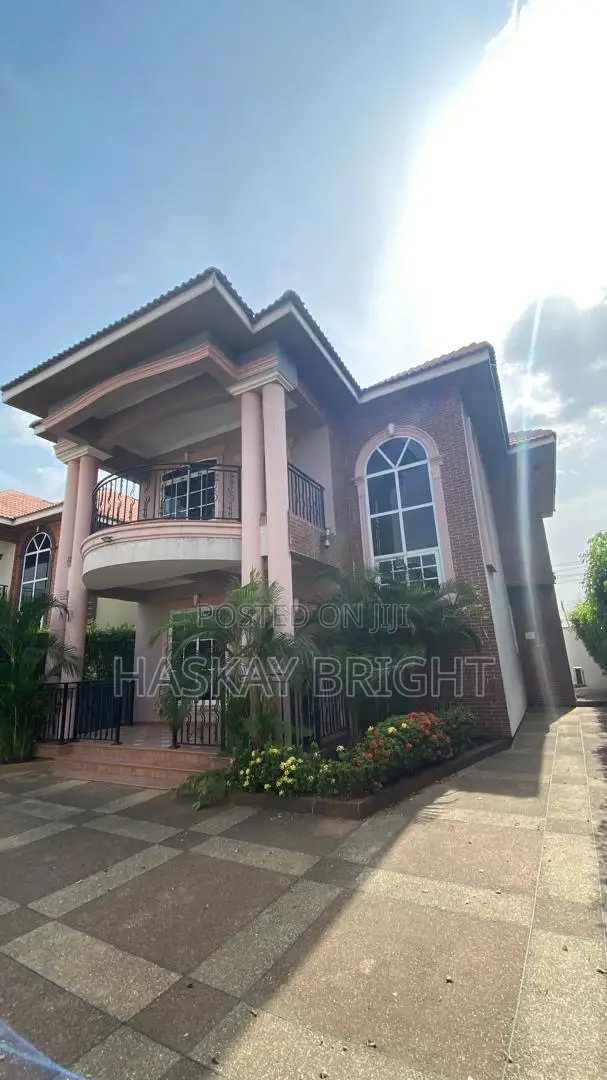 4bdrm House in Gated Community, Dome for rent