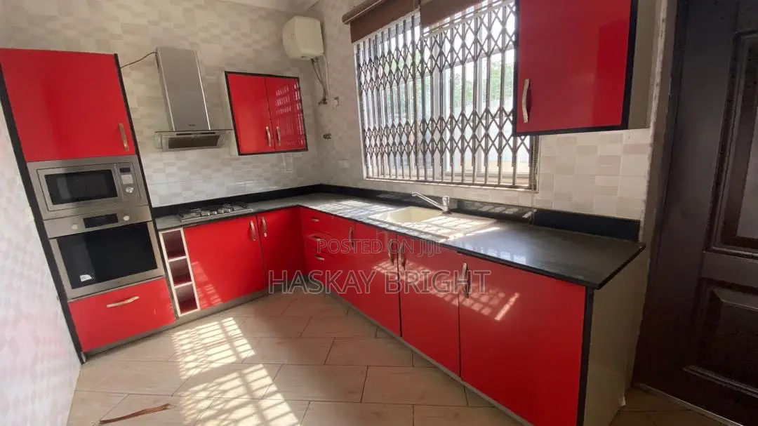 4bdrm House in Gated Community, Dome for rent