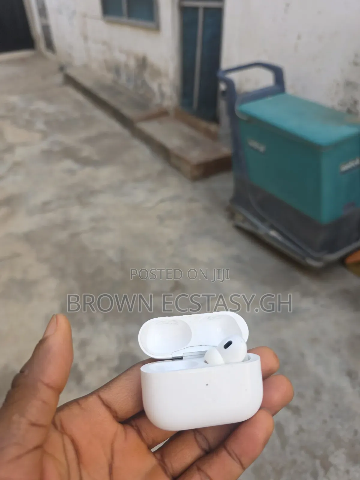 Airpods Pro 2, Usb C (Only Right Bud and Charging Case)