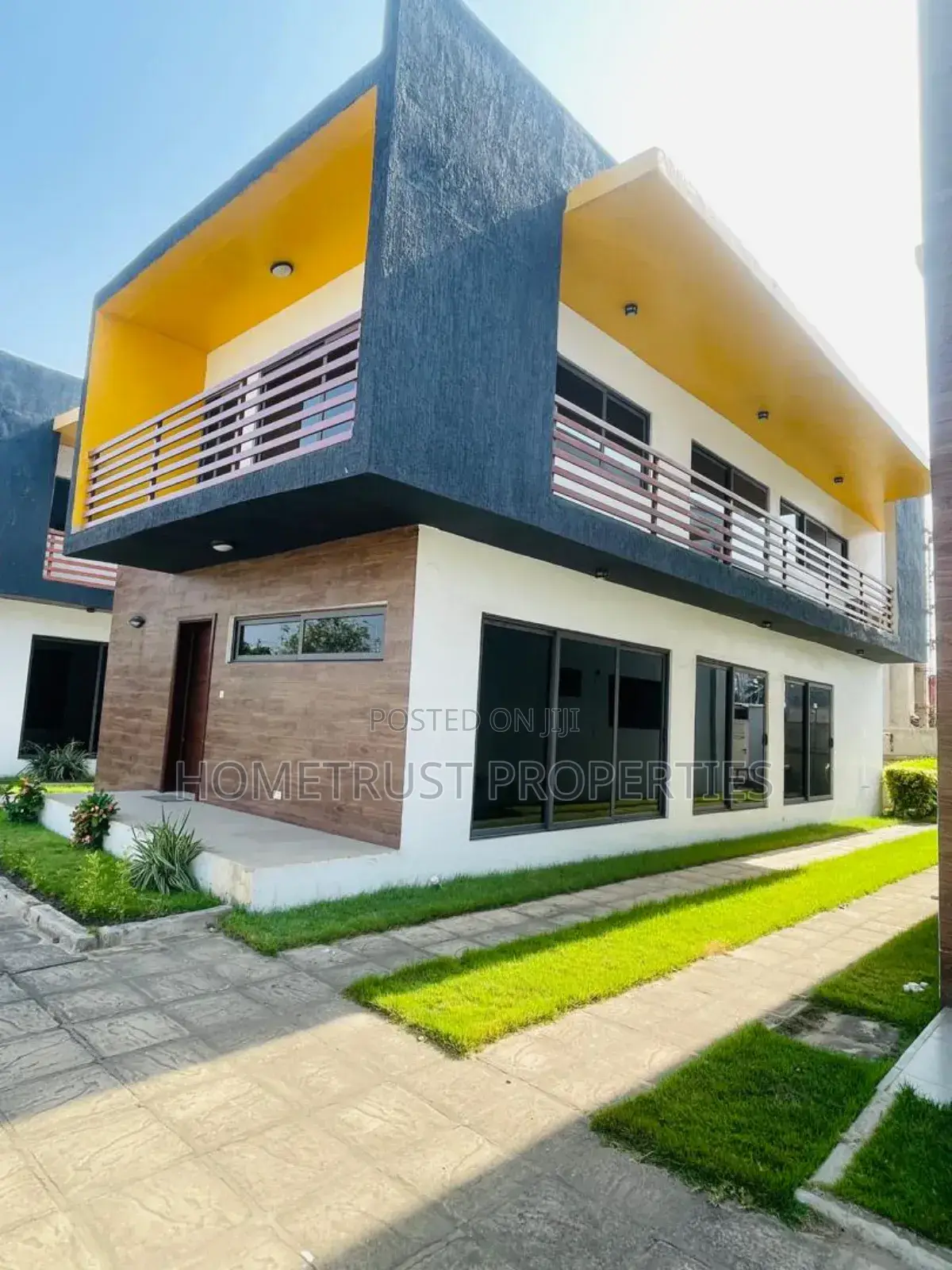 4bdrm Duplex in Hometrust Properties, Abelemkpe for rent