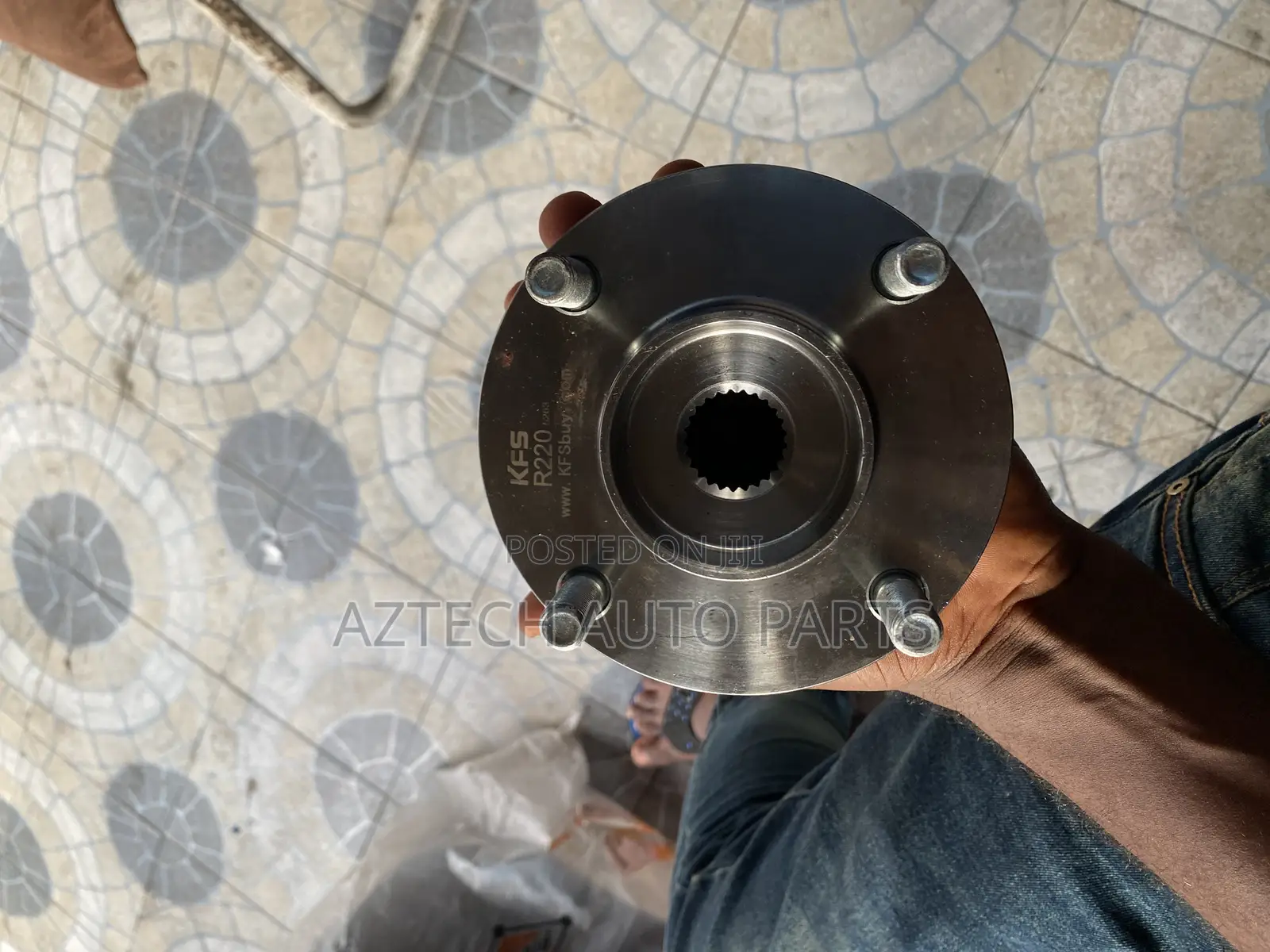 Nissan Versa 2008 2009 2010 2011 Hub