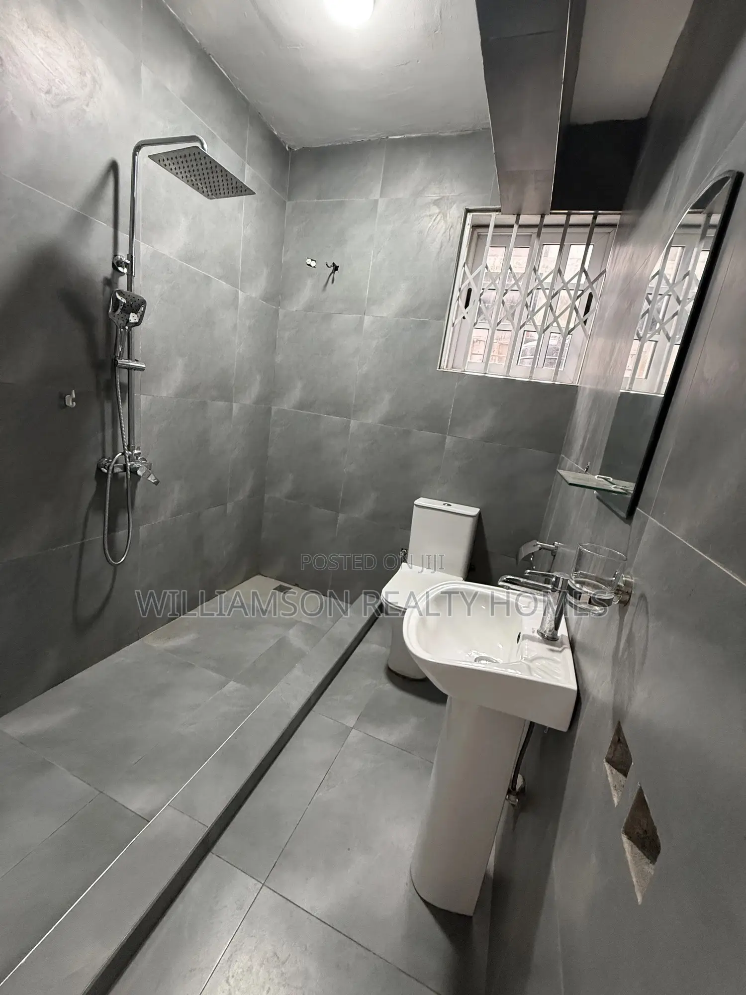 1bdrm Apartment in Community 18 Area, Spintex for rent