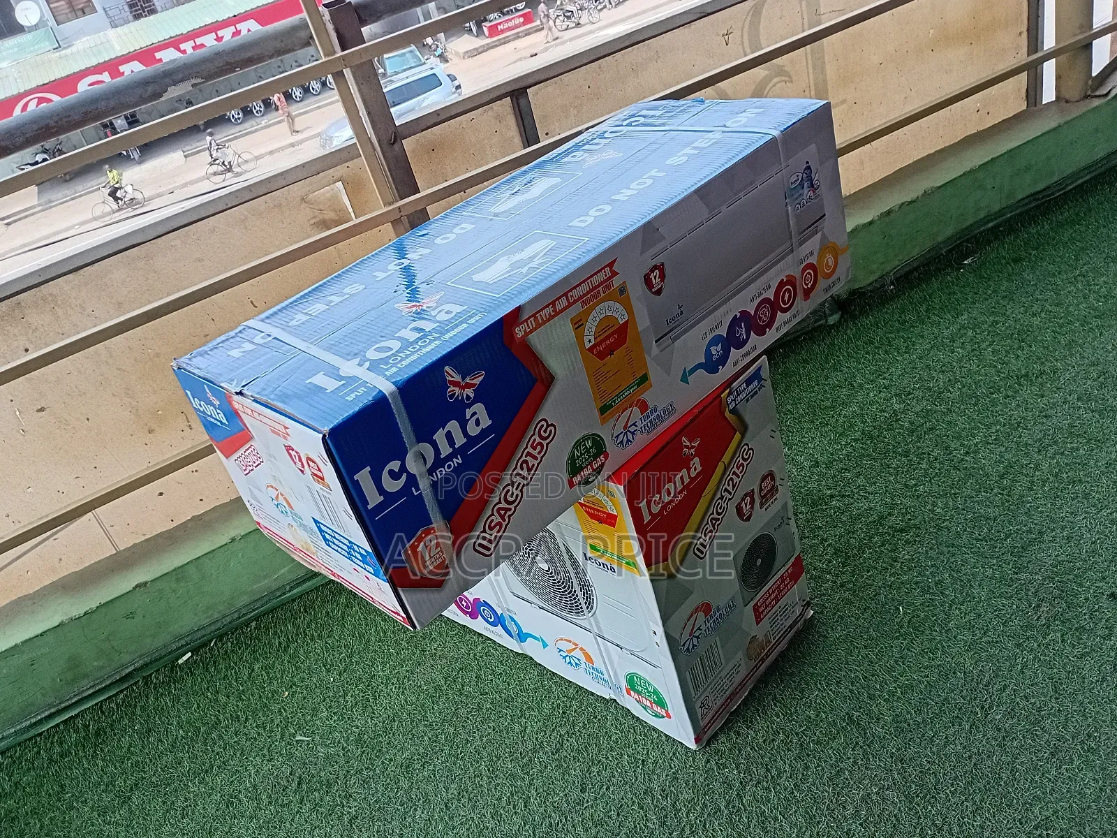 Stand Out 1.5hp Icona Air Conditioner
