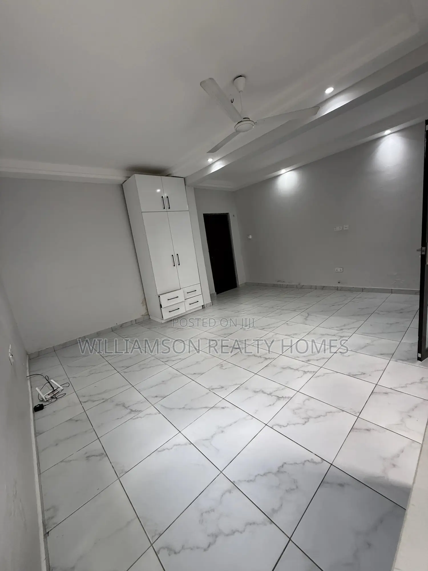 1bdrm Apartment in Community 18 Area, Spintex for rent