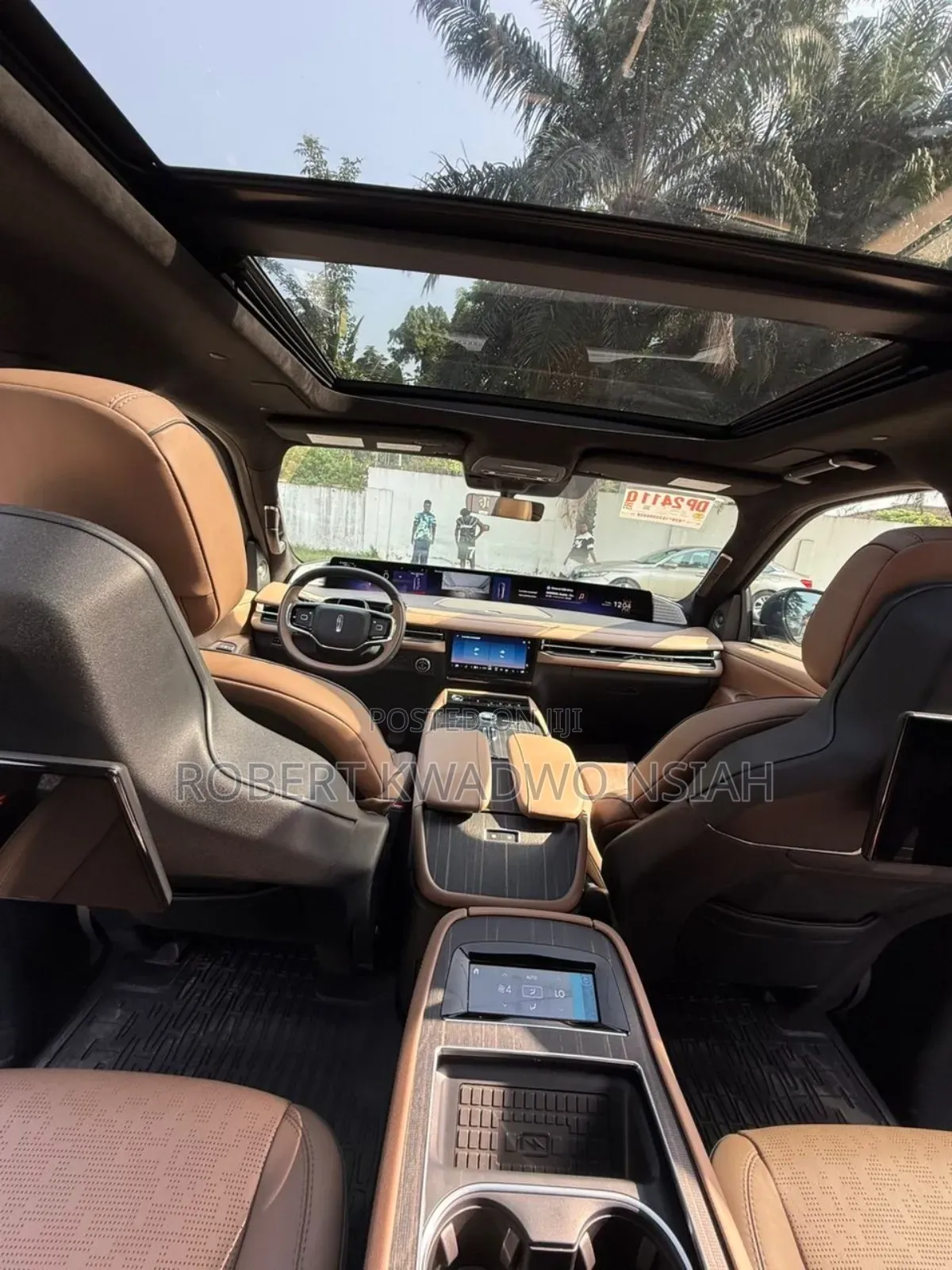 Lincoln Navigator 2025 Brown