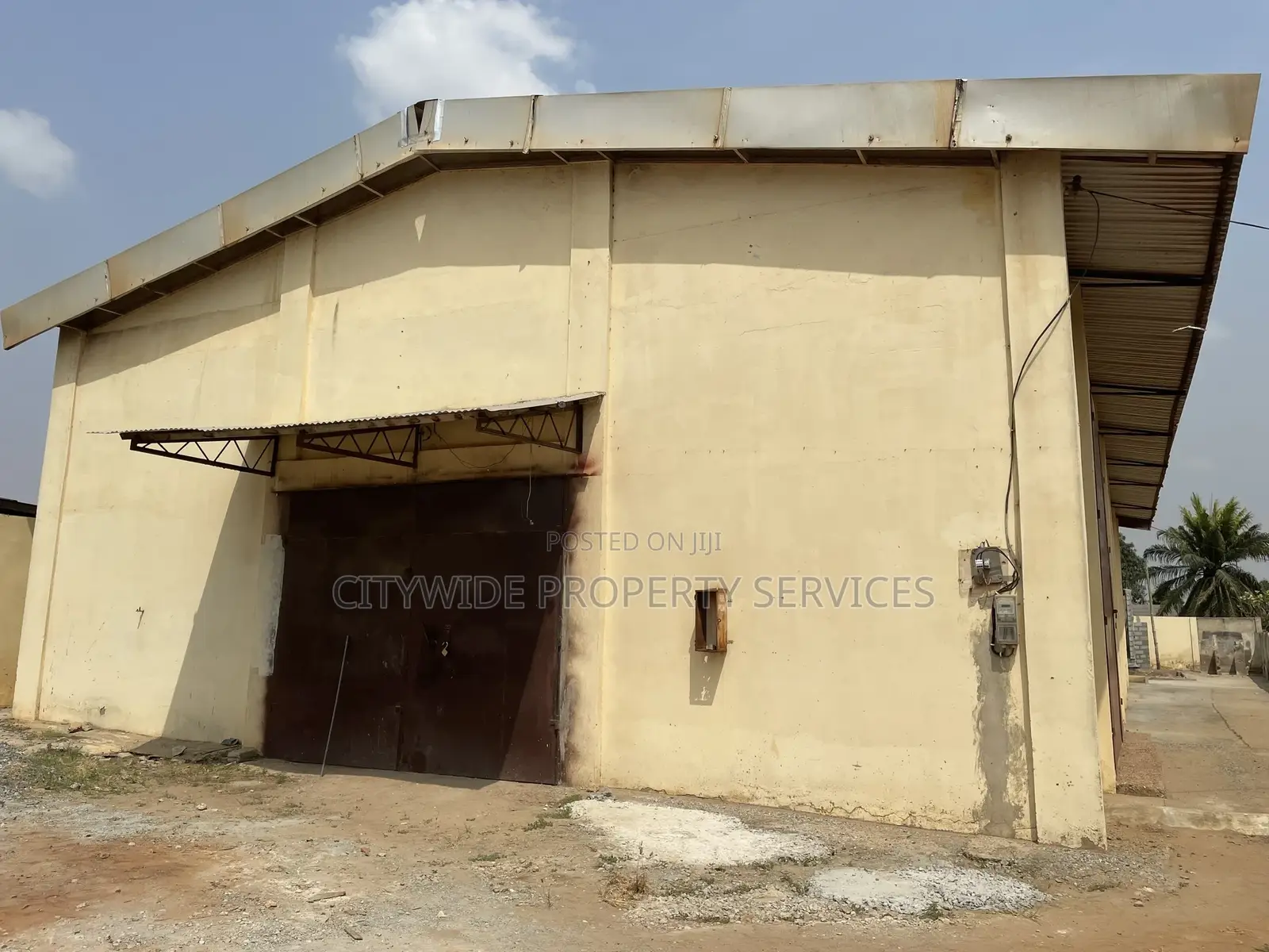 Warehouse 500 SQM at Teshie Nungua