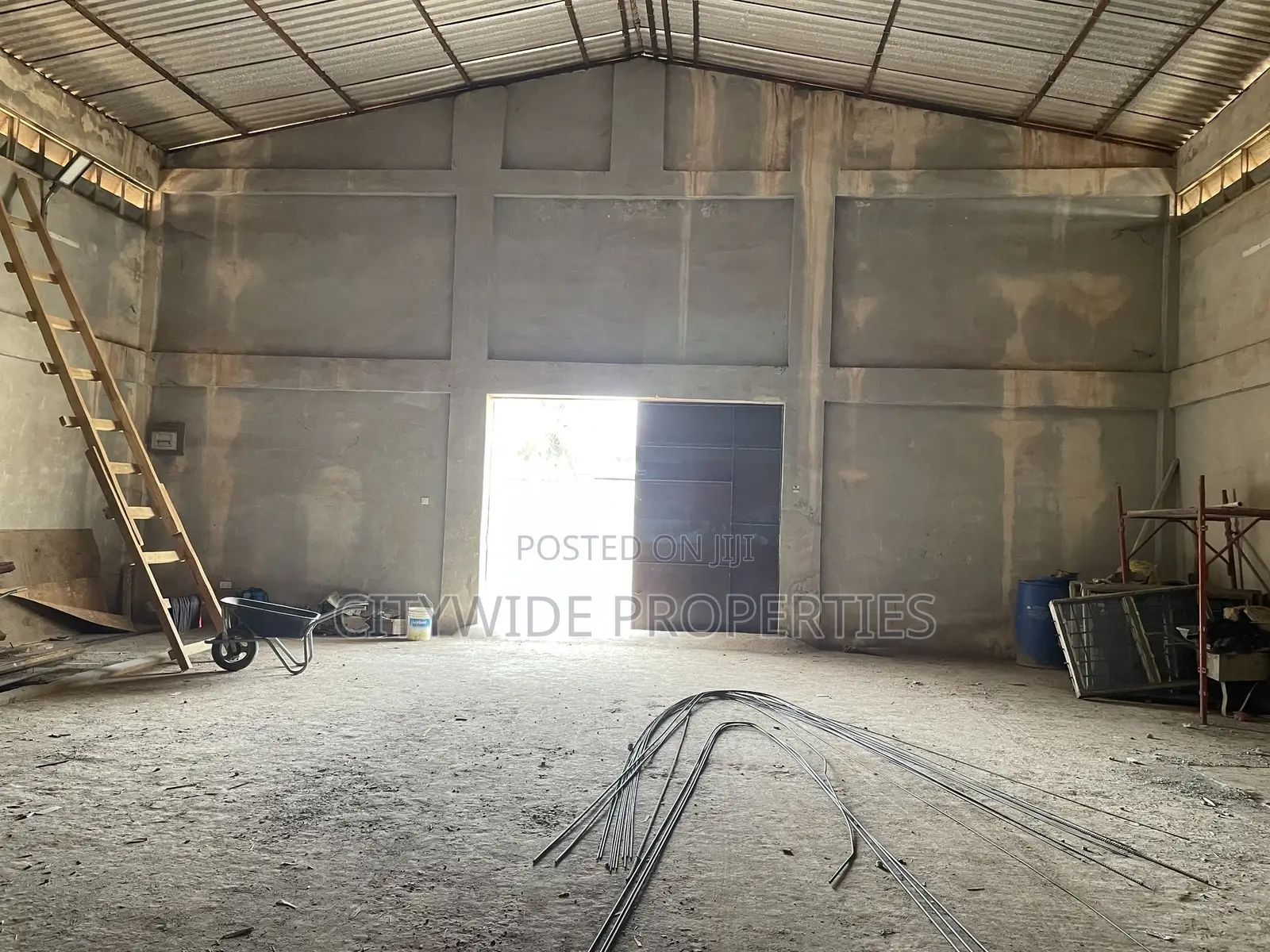 Warehouse 500 SQM for Rent at Teshie Nungua