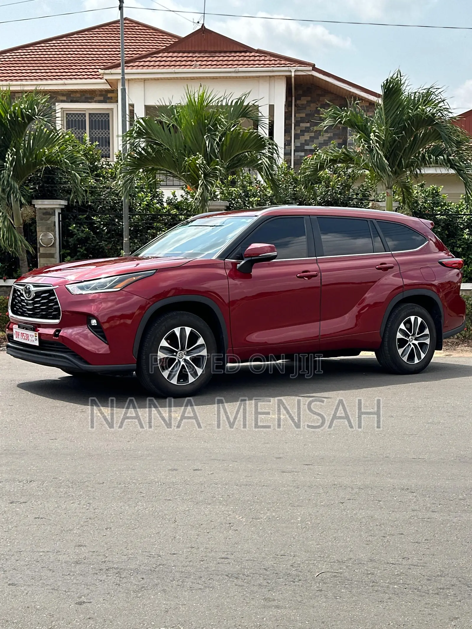 Toyota Highlander XLE AWD 2023 Burgundy