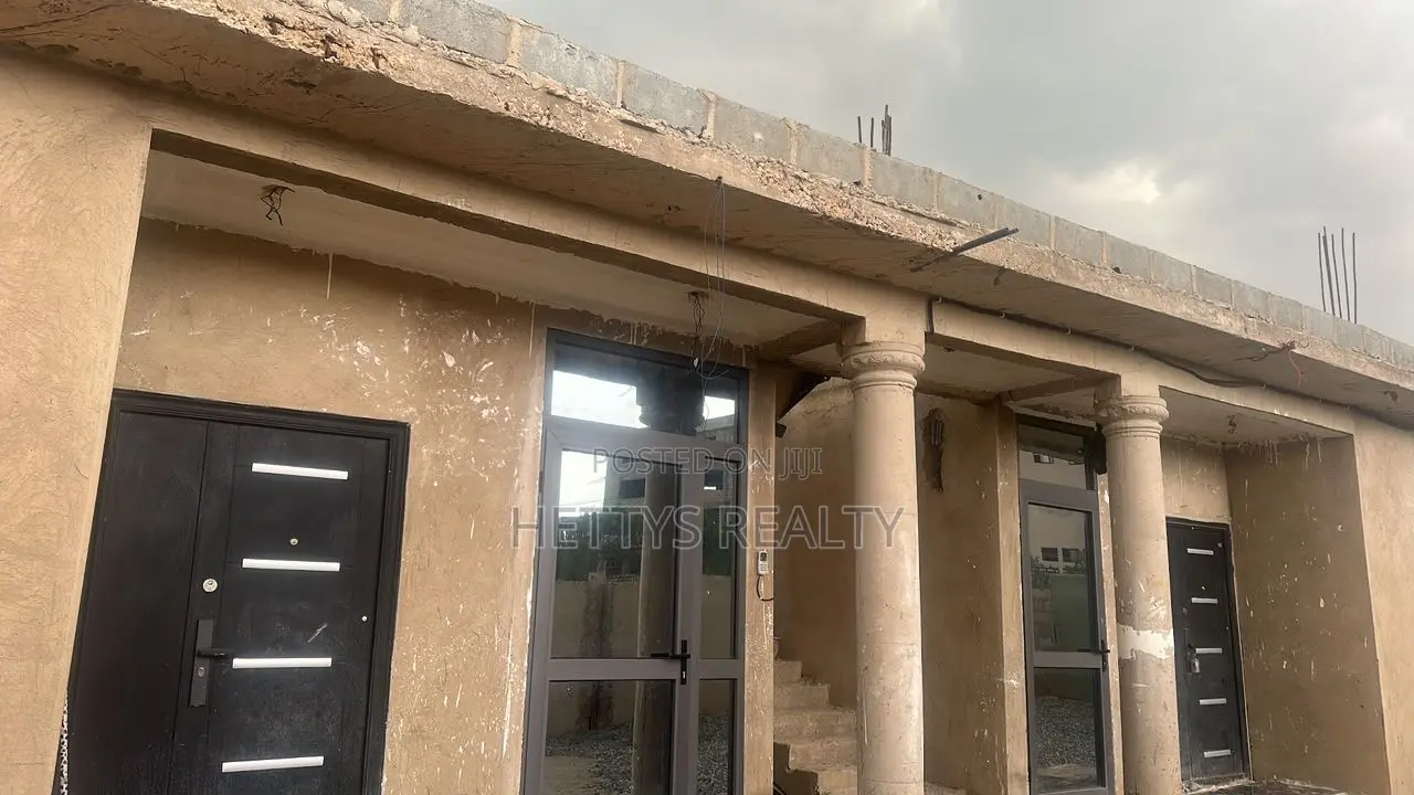 2bdrm House in Pokuase for sale