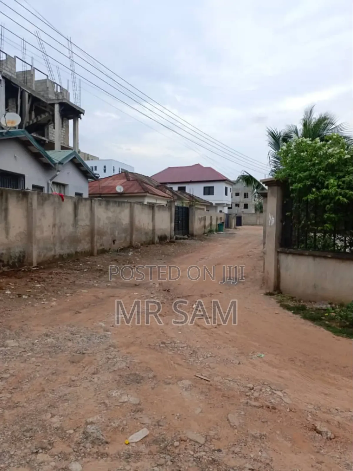 8bdrm House in Sam Properties, Ashaley Botwe for sale