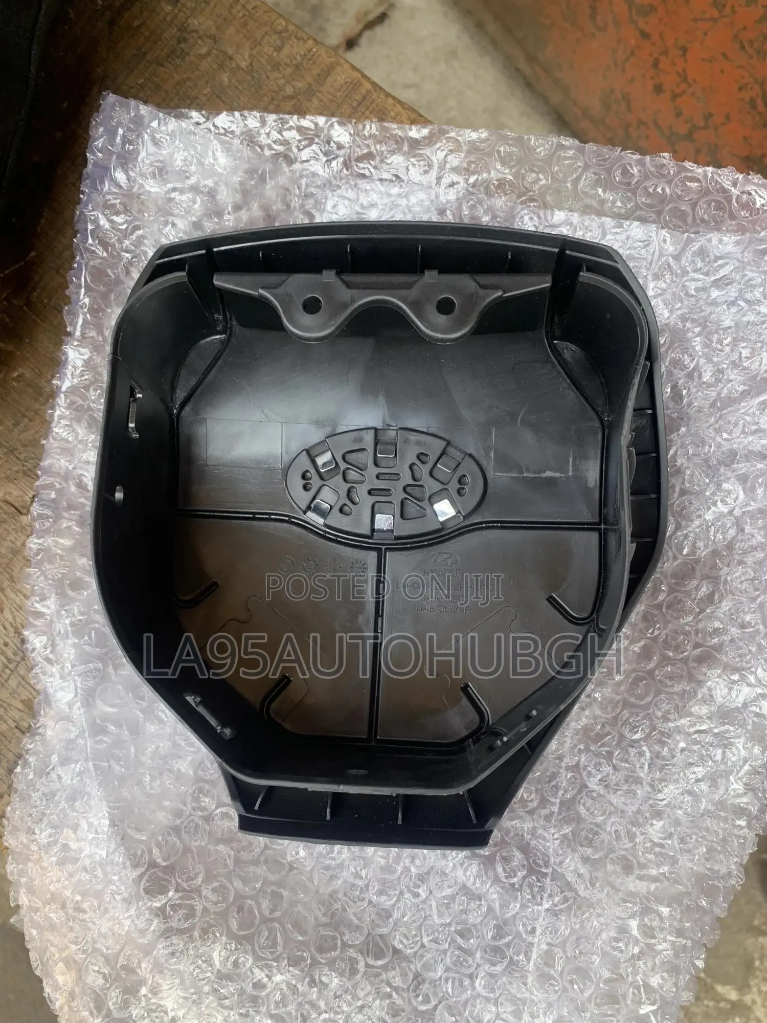 Hyundai Tucson, Ix35 2010,2011,2012-2015 Steering Wheel Airbag Cover