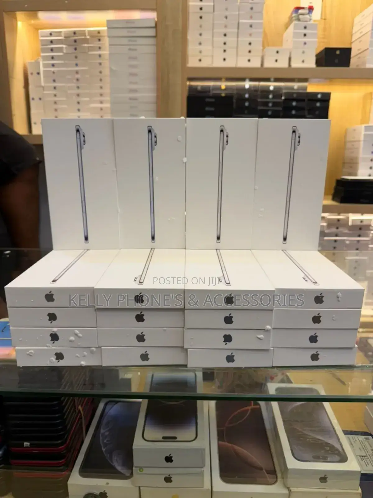 New Apple iPhone 17 256 GB Silver
