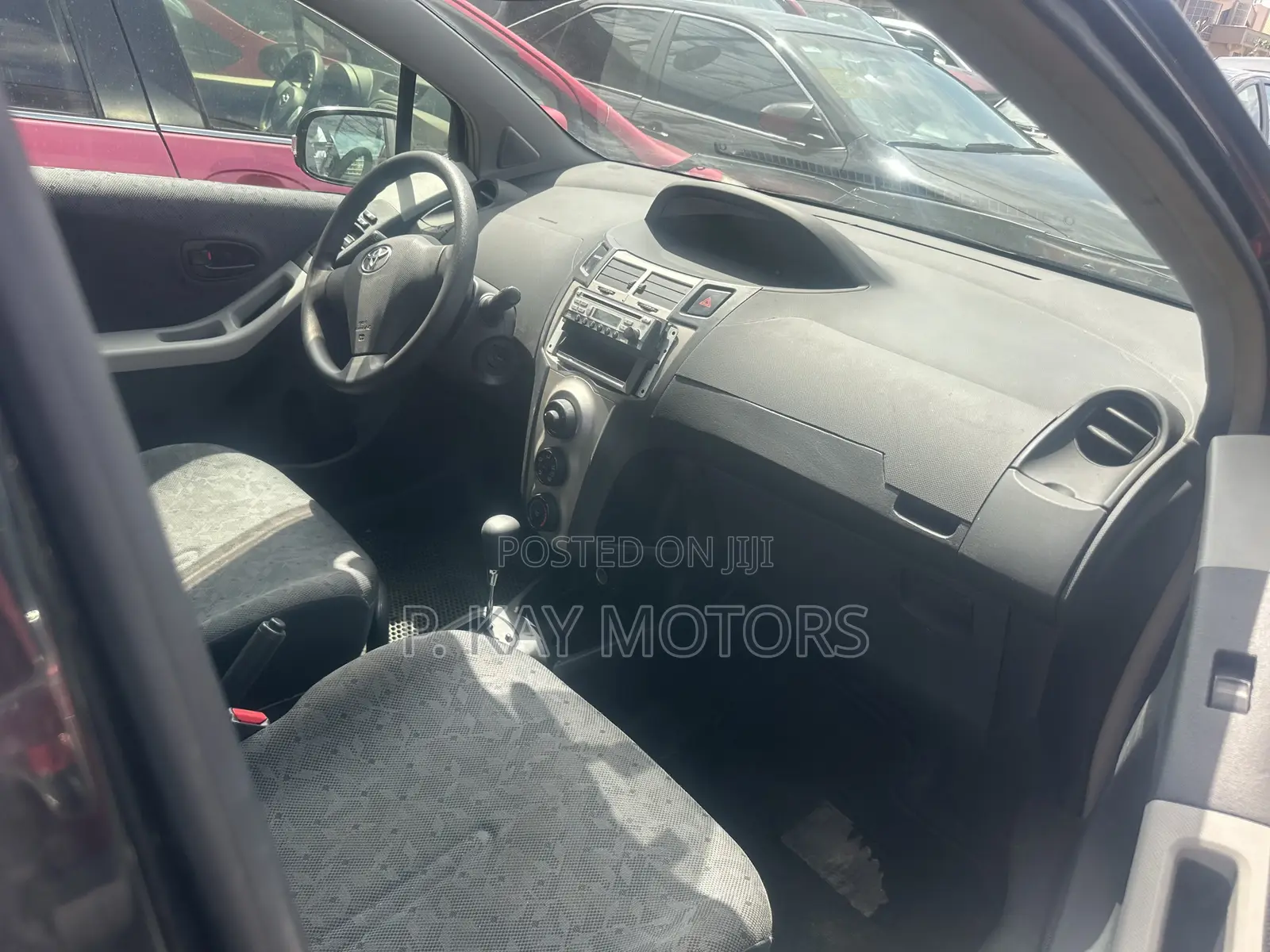 Toyota Vitz 1.0 FWD 3dr 2010 Black