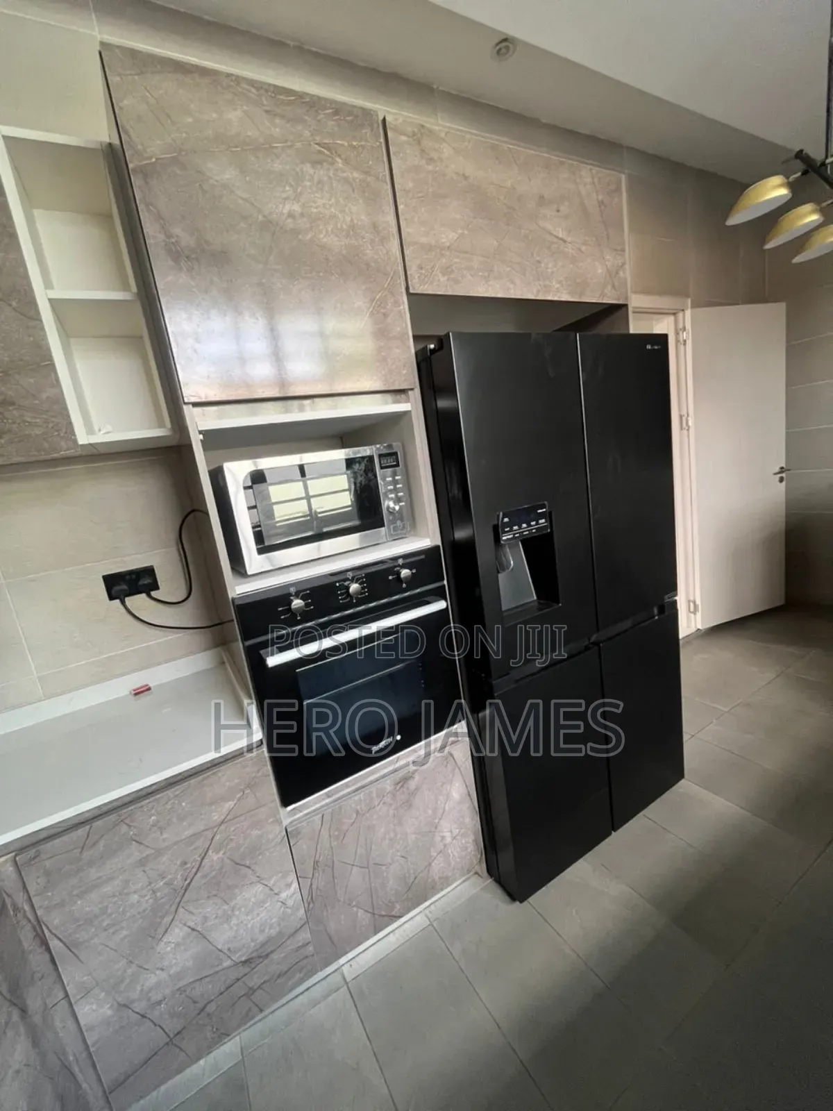 2bdrm Apartment in American House for rent