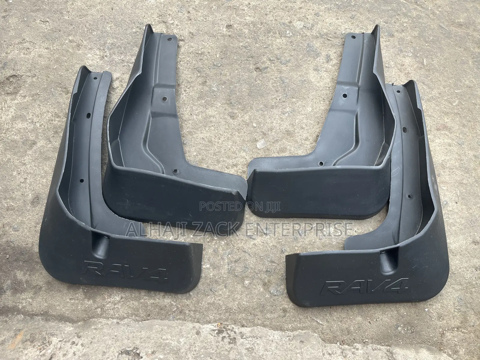Original Toyota Rav 4 Mid Guard Flap
