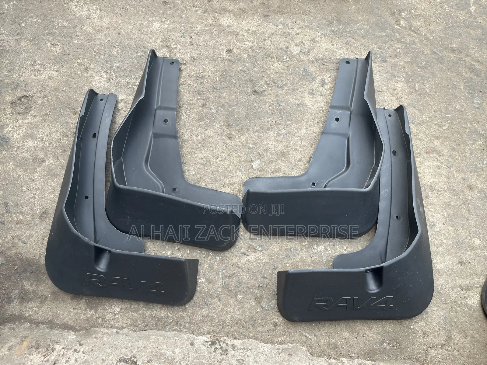 Original Toyota Rav 4 Mid Guard Flap