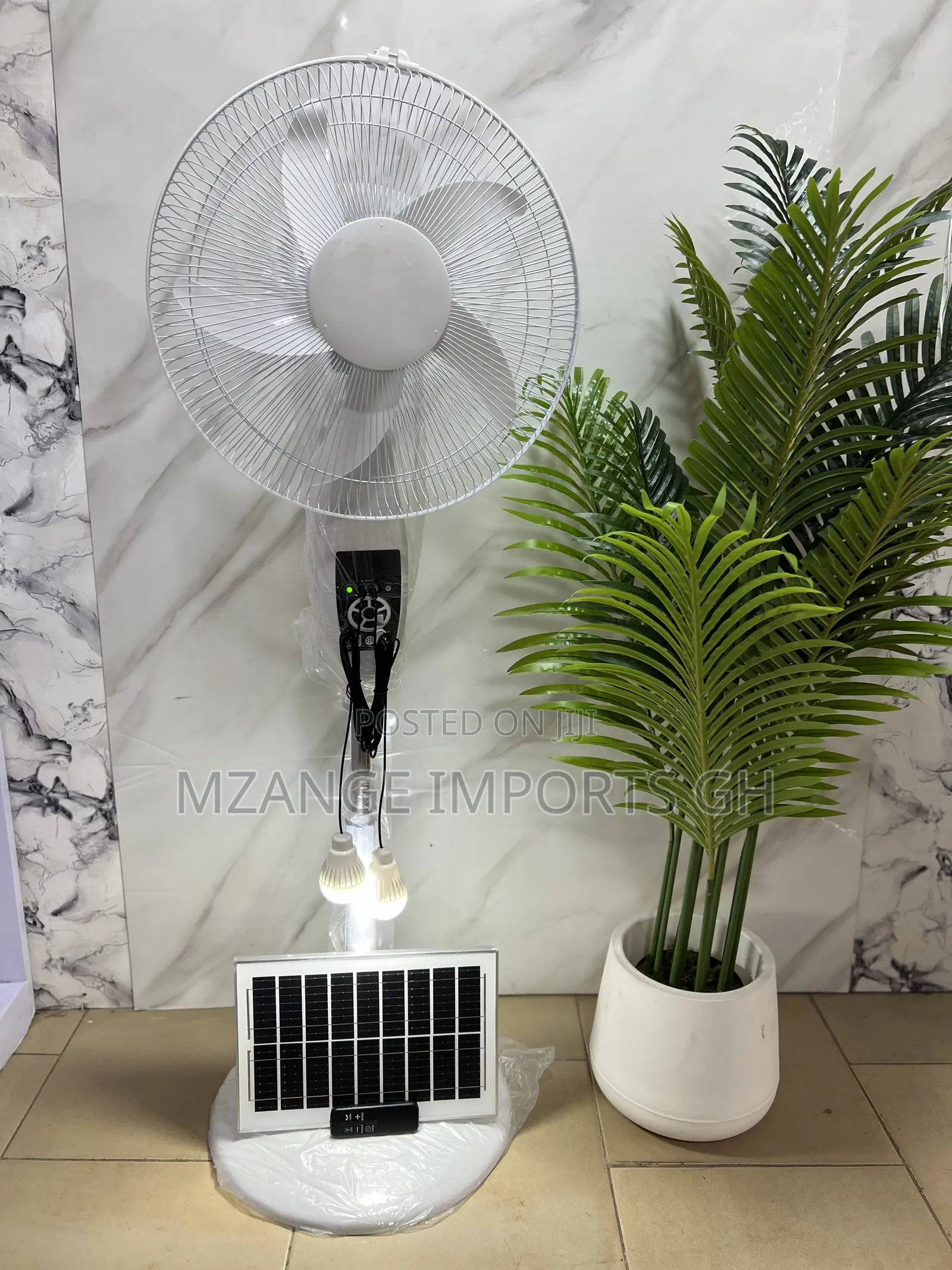 Rechargeable 16inch Fan With Solar Panel and Extra Bulbs