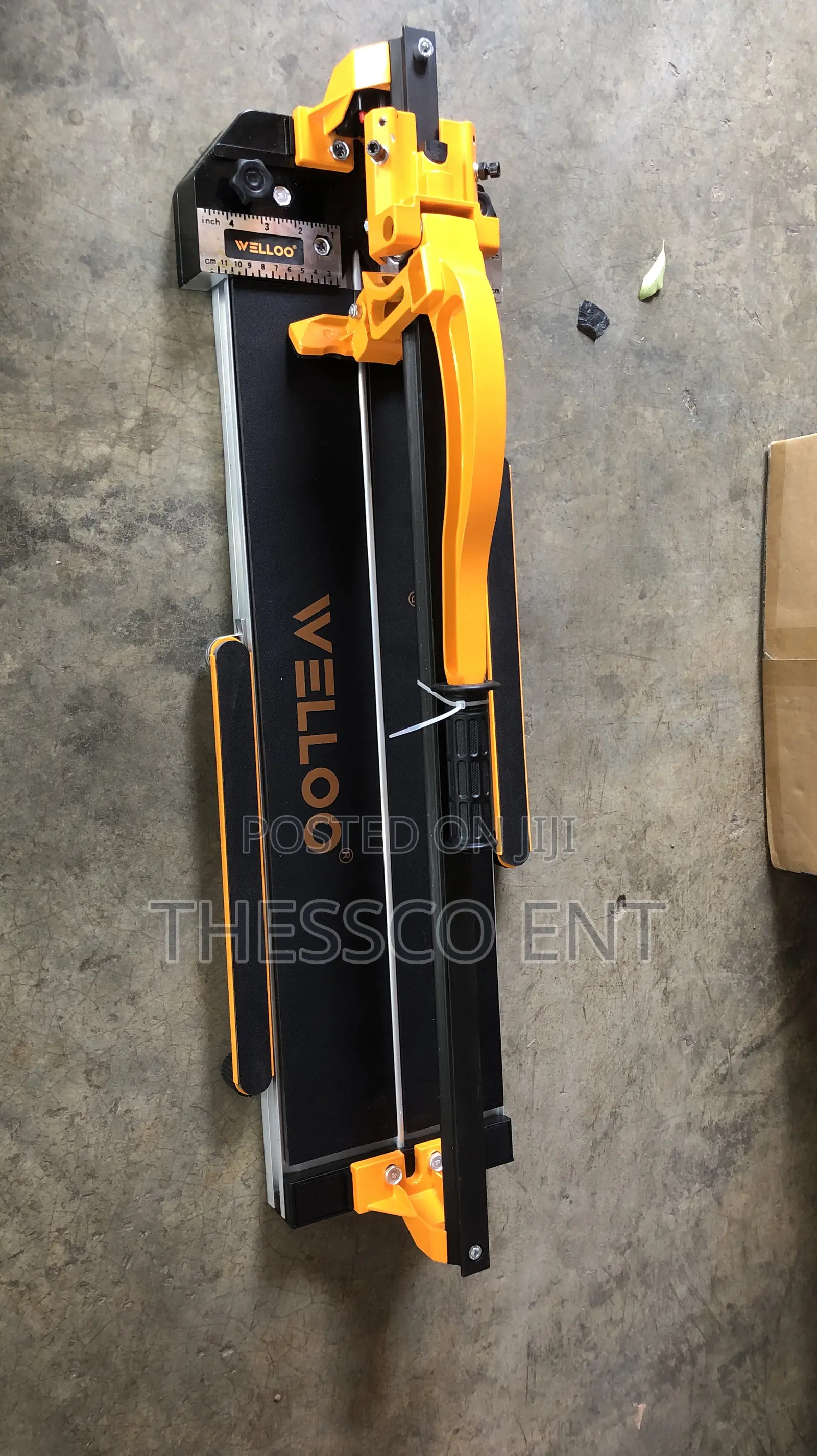 Tile Cutting Machine