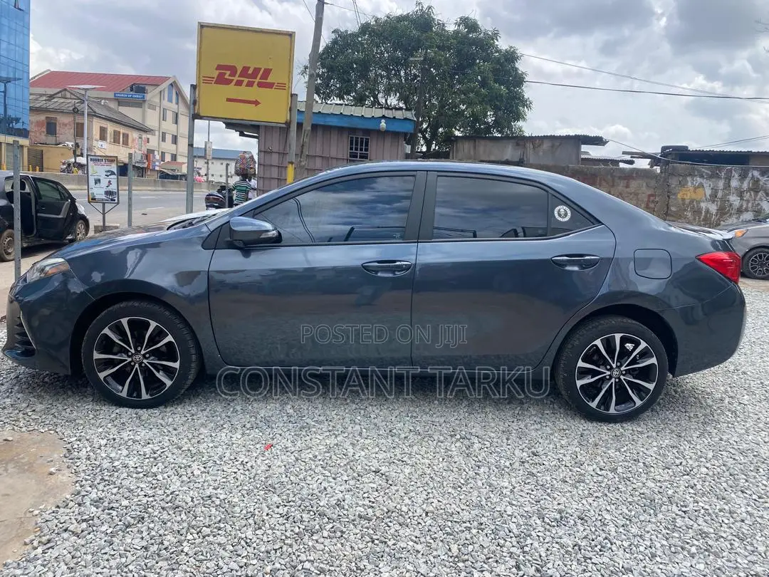 Toyota Corolla 2017 Gray
