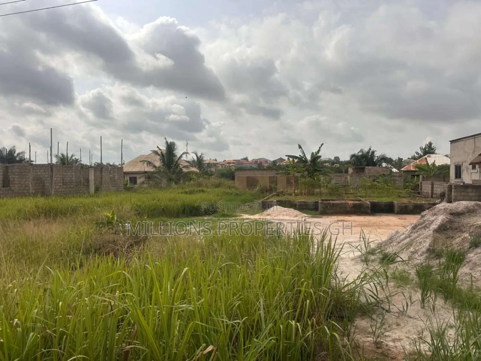 Land 4sale Santasi Anyinam