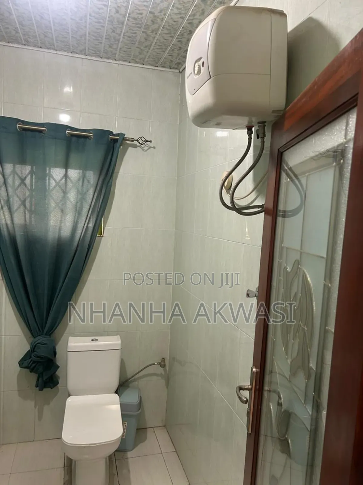 Furnished 4bdrm House in Community 20, Tema Metropolitan for rent
