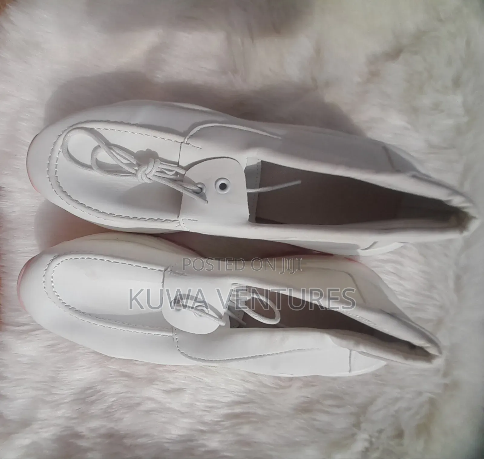 Ladies/ Girls Sneaker