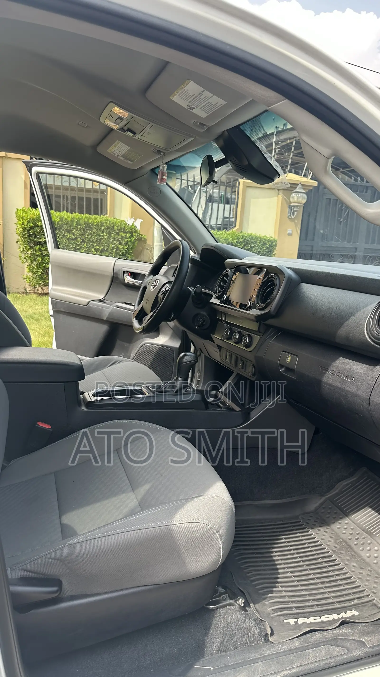 Toyota Tacoma 2020 White