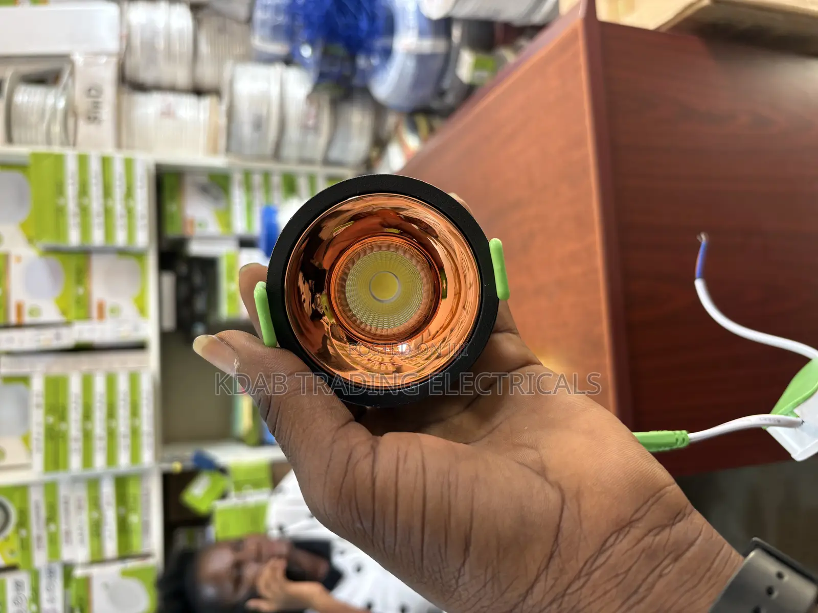 7 Watts Spotlight